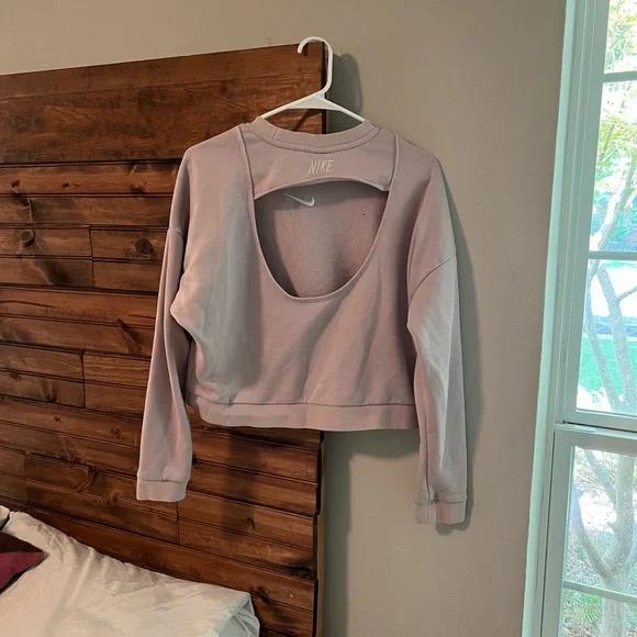 Nike cropped sweatshirt - Picture 3 of 3